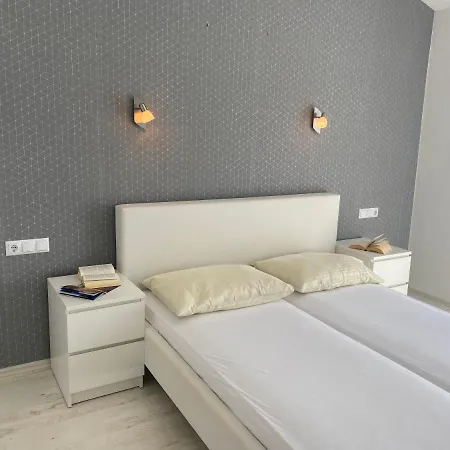 Ivan Apartment *