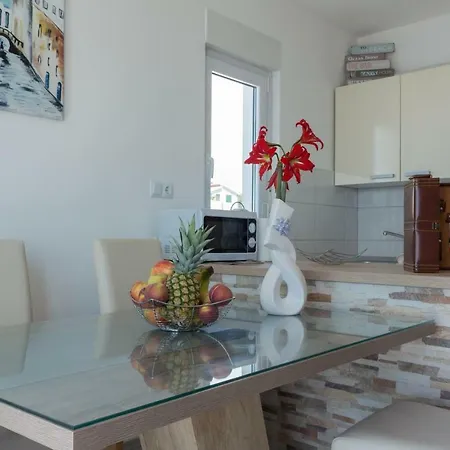 Ivan Apartment Podstrana
